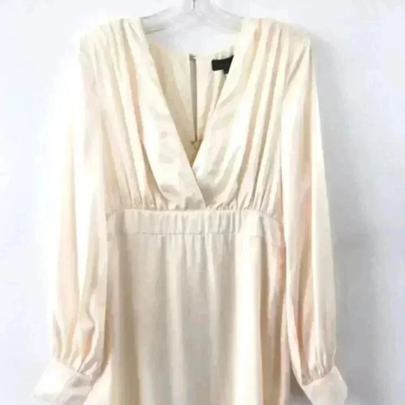 NWT MAJORELLE x Revolve White Pearl Glossy Satin High Slit Ruffle Gown Dress XS - Picture 5 of 10